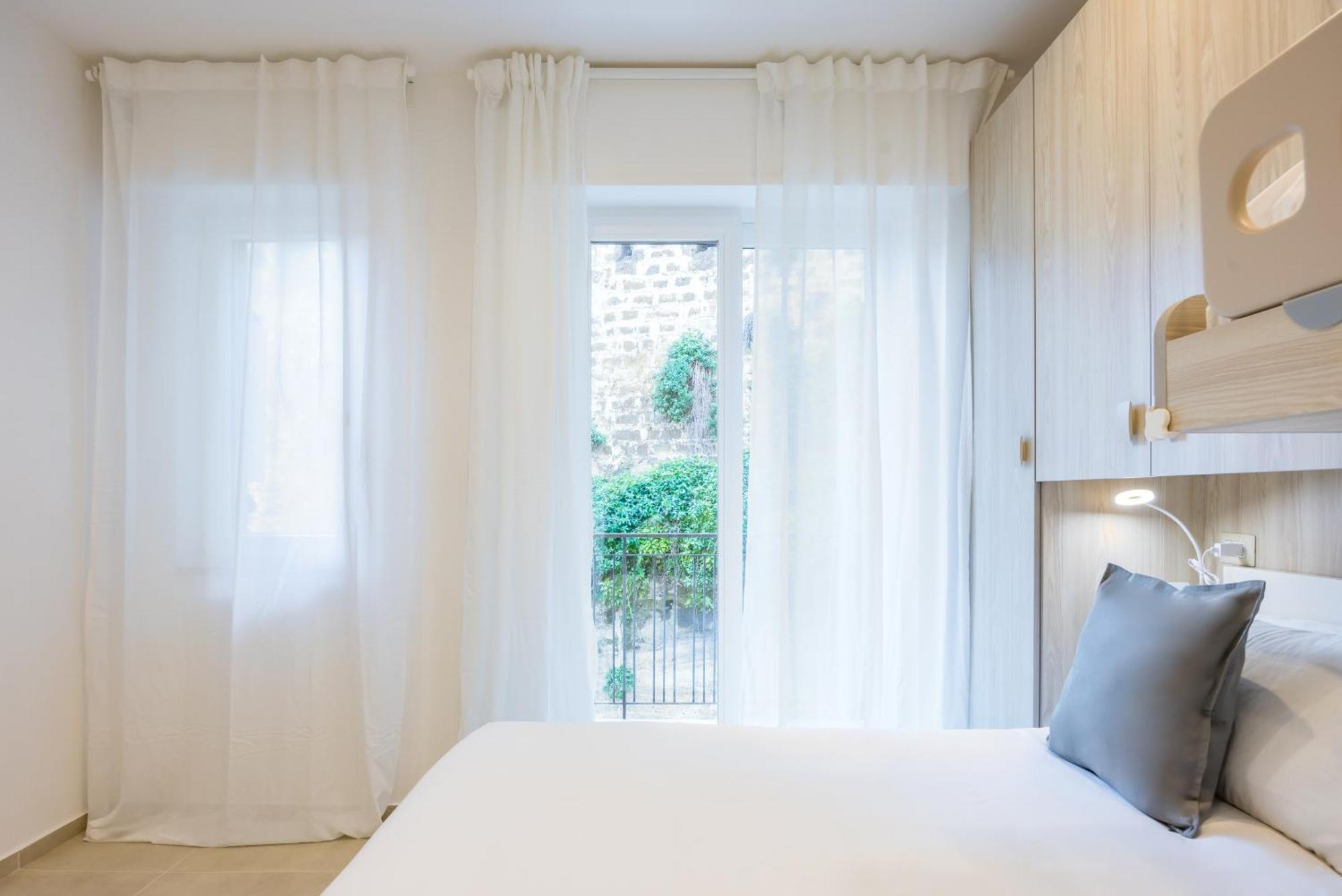 Montesanto View Rooms By Wonderful Italy Nápoles Exterior foto